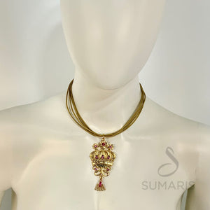 VICTORIA’S REIGN STATEMENT NECKLACE